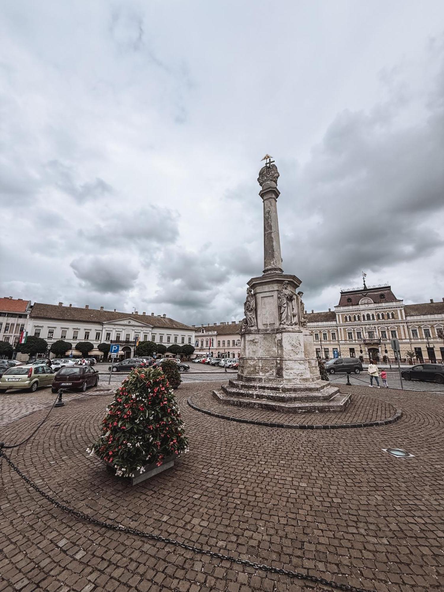 Sobri Halaszcsarda Es Panzio Baja Zewnętrze zdjęcie